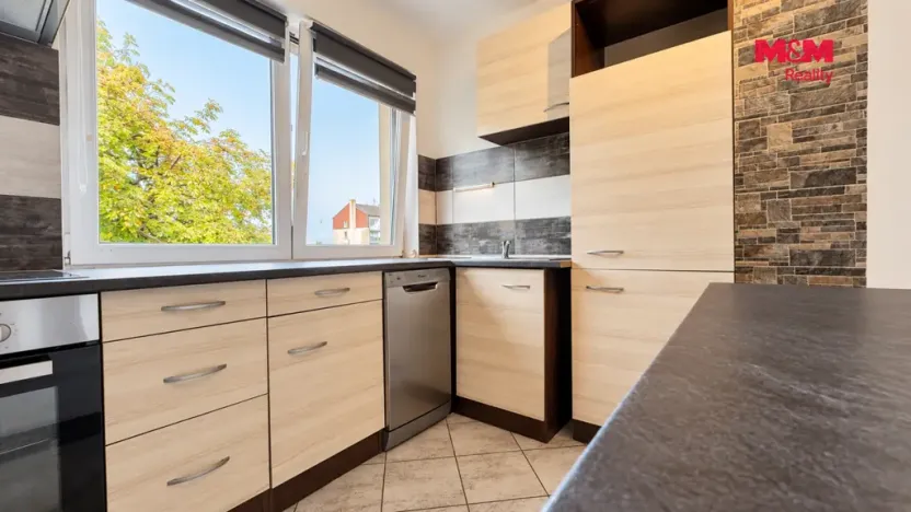 Pronájem bytu 3+1, Milovice - Mladá, Spojovací, 70 m2
