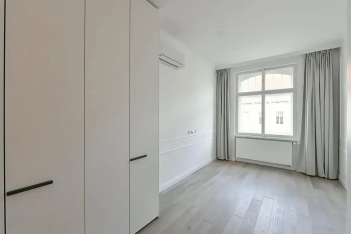Pronájem bytu 2+kk, Praha - Vinohrady, náměstí Jiřího z Poděbrad, 56 m2
