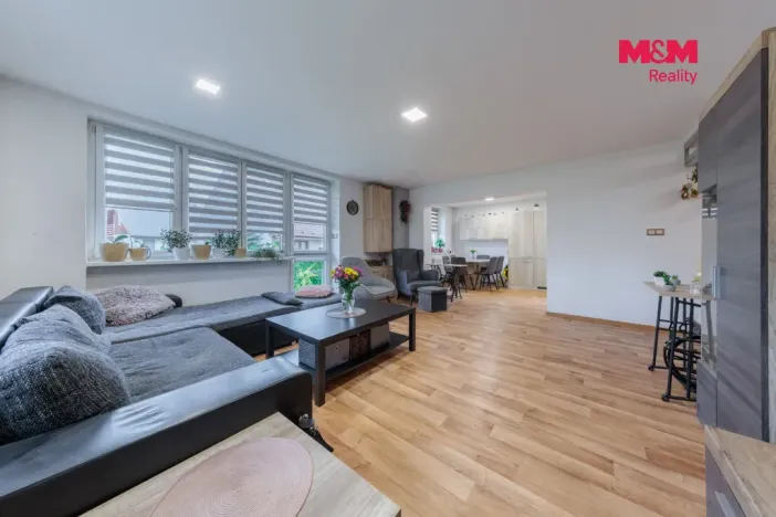 Prodej rodinného domu, Karlovy Vary - Dvory, V Lučinách, 330 m2