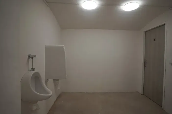 Prodej zemědělského objektu, Bžany, 1700 m2