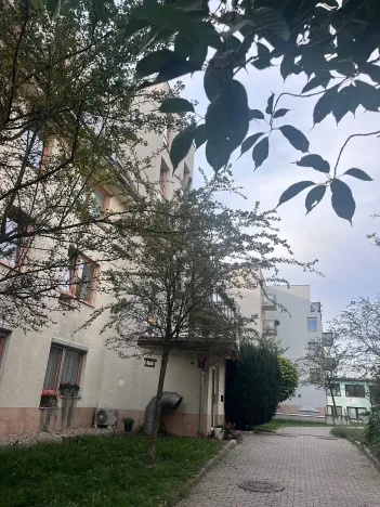 Pronájem bytu 2+kk, Praha, Komořanská, 39 m2