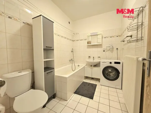 Pronájem bytu 2+kk, Smržovka, náměstí T. G. Masaryka, 50 m2