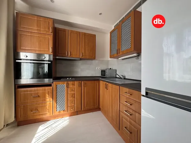 Pronájem bytu 2+kk, Karlovy Vary, Závodu míru, 60 m2