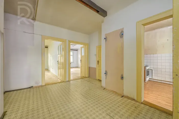 Prodej bytu 2+1, Praha - Vinohrady, Lužická, 75 m2