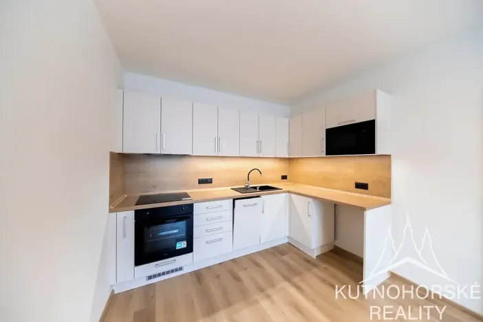 Prodej bytu 2+kk, Praha - Žižkov, Spojovací, 40 m2