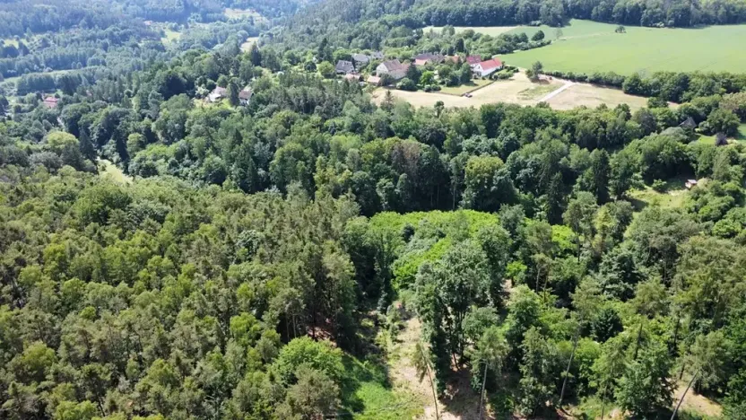Prodej pozemku pro bydlení, Medonosy, 2048 m2