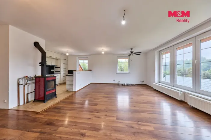 Prodej rodinného domu, Bernartice, 226 m2