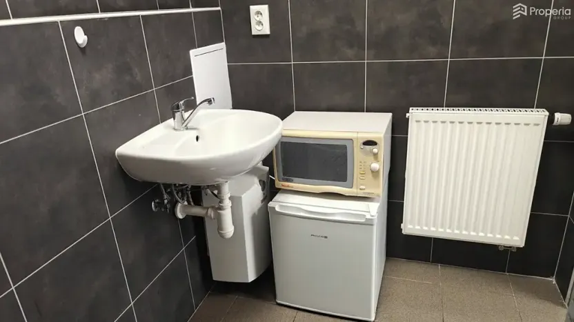 Pronájem obchodního prostoru, Ivančice, Boží Hora, 30 m2