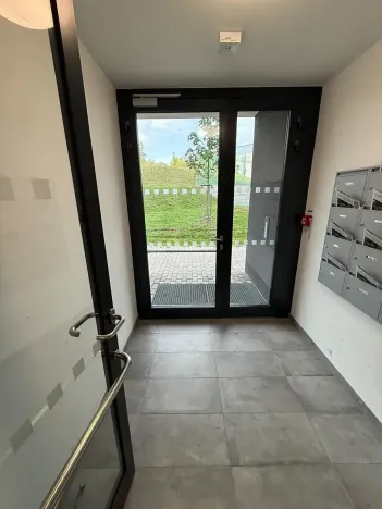 Pronájem garáže, Praha - Uhříněves, Ke kříži, 13 m2