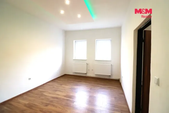 Pronájem bytu 1+1, Karlovy Vary - Rybáře, Sokolovská, 36 m2