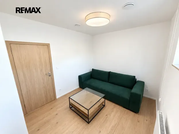 Prodej kanceláře, Slavkov u Brna, 81 m2
