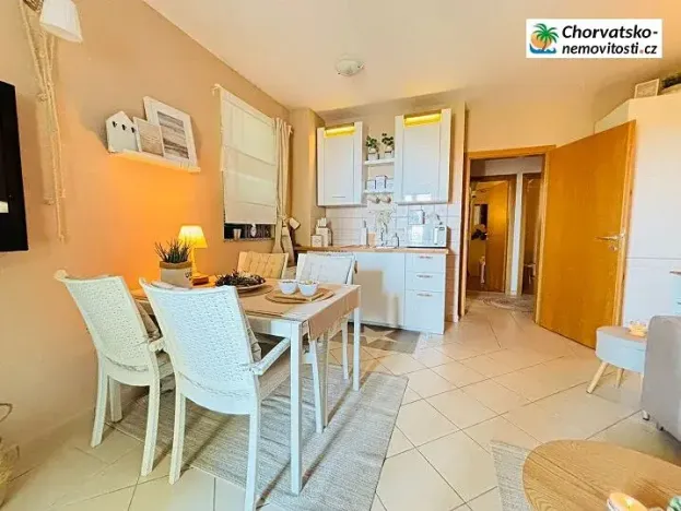 Prodej bytu 3+kk, Novalja, Chorvatsko, 51 m2