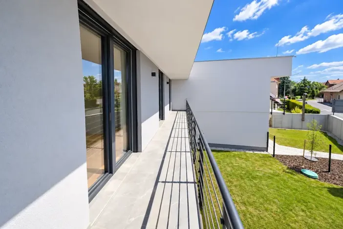 Prodej vícegeneračního domu, Šestajovice, Komenského, 275 m2