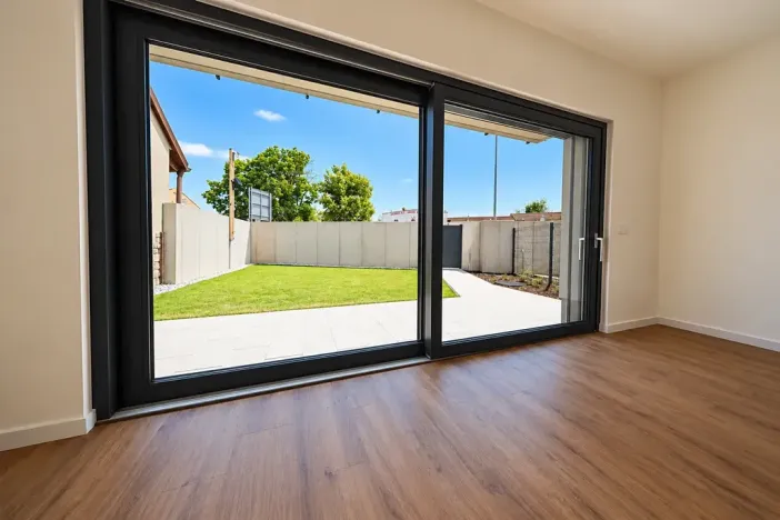 Prodej vícegeneračního domu, Šestajovice, Komenského, 275 m2
