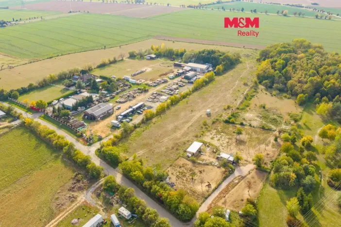 Prodej komerčního pozemku, Ořech, 10265 m2