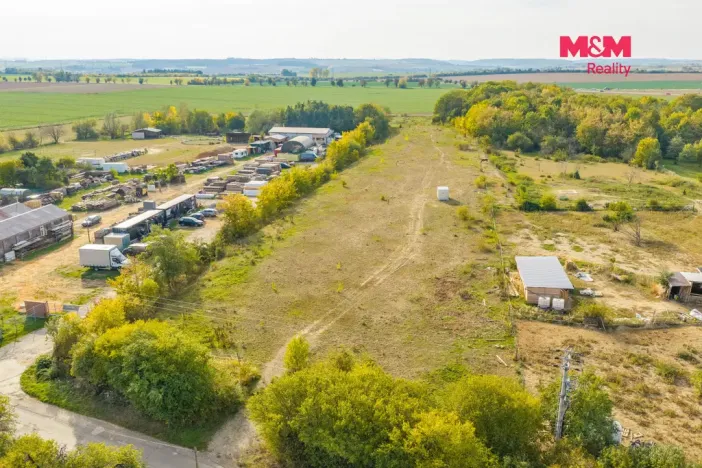 Prodej komerčního pozemku, Ořech, 10265 m2