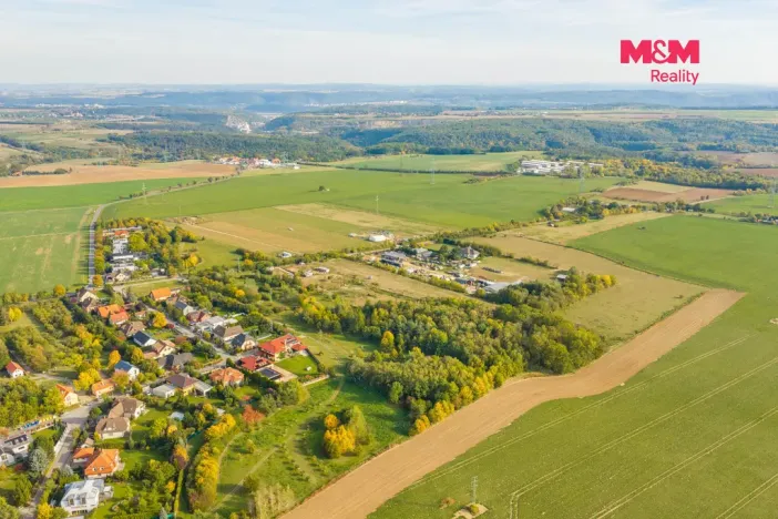 Prodej komerčního pozemku, Ořech, 10265 m2