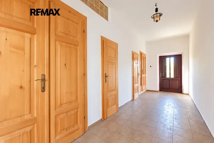 Prodej rodinného domu, Kájov, U Kostela, 200 m2