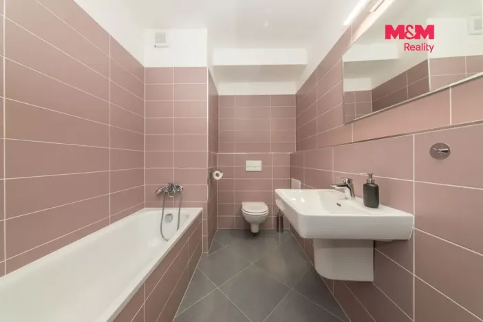 Prodej bytu 2+kk, Praha - Štěrboholy, Kryšpínova, 60 m2