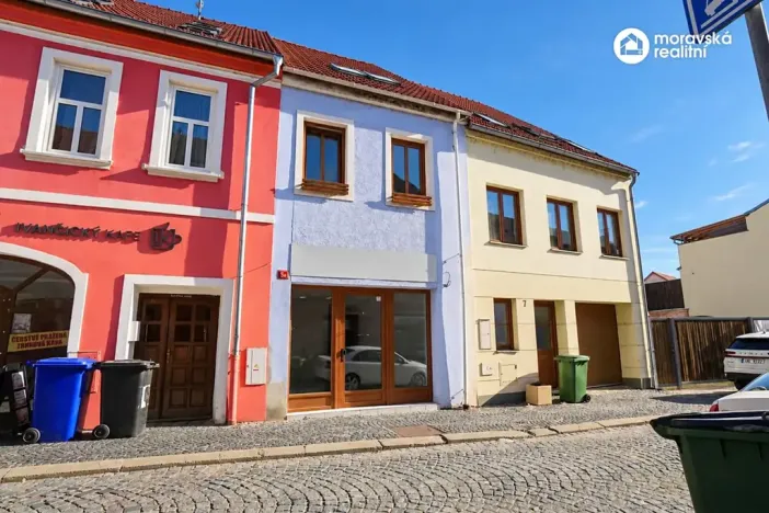 Pronájem rodinného domu, Ivančice, Jana Schwarze, 100 m2