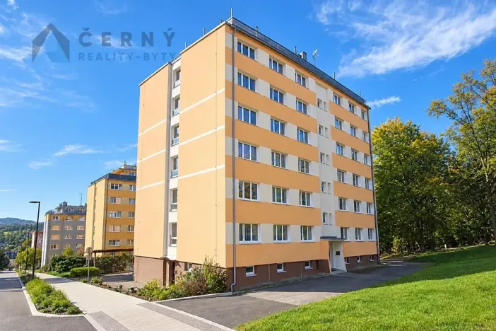 Prodej bytu 2+1, Liberec, Nad Školou, 60 m2