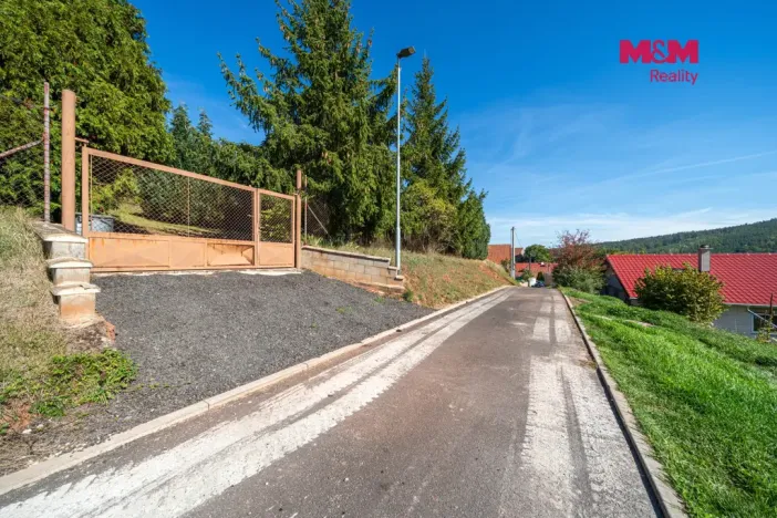 Prodej pozemku pro bydlení, Pnětluky, 1752 m2