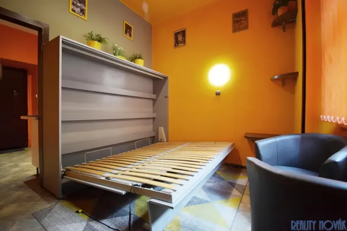 Pronájem bytu 1+kk, Praha - Žižkov, Blodkova, 20 m2