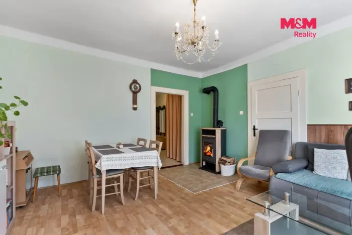 Prodej rodinného domu, Nový Bor - Janov, 180 m2