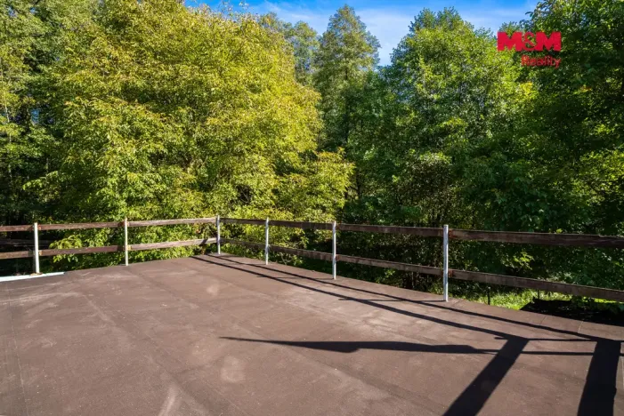 Prodej rodinného domu, Nový Bor - Janov, 180 m2