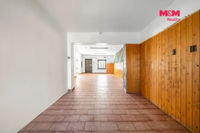 Prodej obchodního prostoru, Krásné Údolí, 220 m2