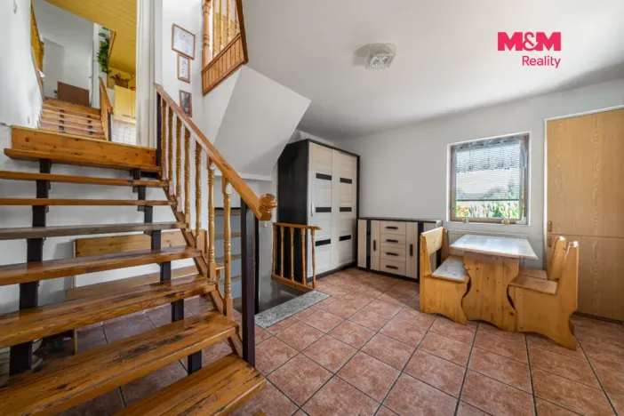 Prodej obchodního prostoru, Krásné Údolí, 220 m2