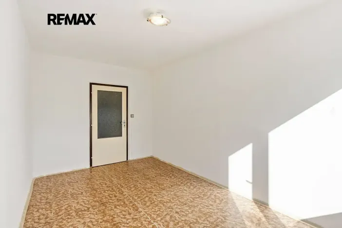 Prodej bytu 3+1, Praha - Řepy, Na chobotě, 77 m2