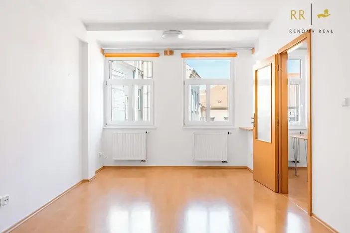 Pronájem bytu 1+1, Brno, Slovákova, 45 m2