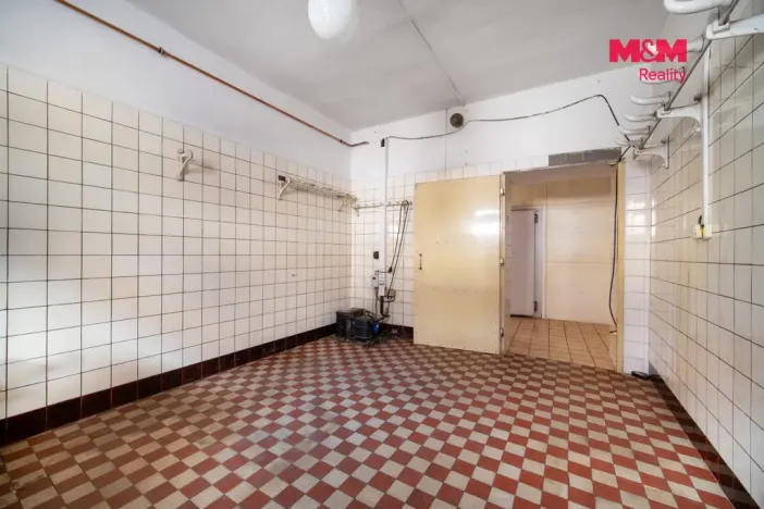 Prodej obchodního prostoru, Svratka, Palackého, 214 m2