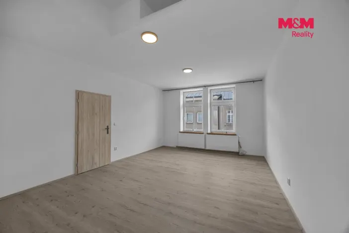 Pronájem bytu 1+1, Trutnov - Poříčí, Voletinská, 48 m2
