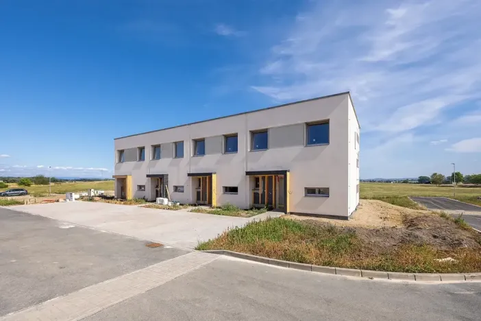 Prodej rodinného domu, Sezemice, Pod Vinicí, 116 m2