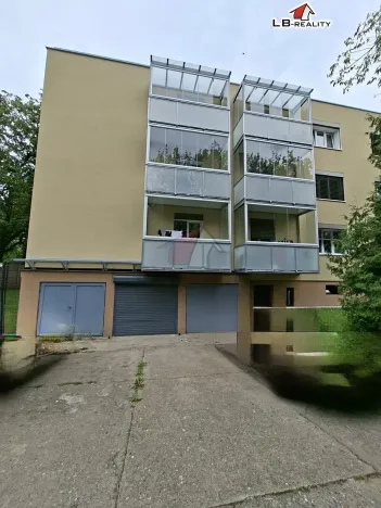 Pronájem garáže, Kolín, Tyršova, 21 m2