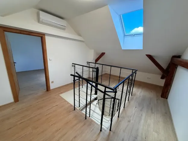 Pronájem bytu 4+kk, Rostěnice-Zvonovice - Rostěnice, 111 m2