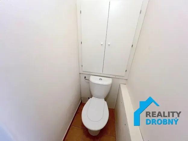 Pronájem bytu 1+1, Děčín, Škroupova, 33 m2