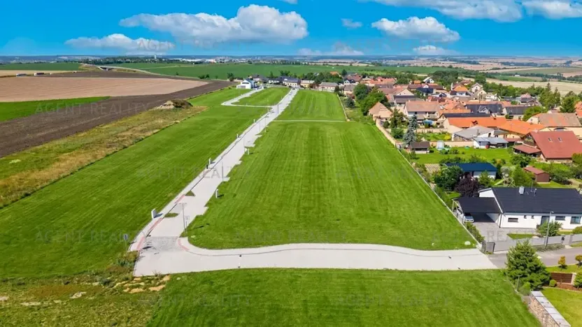 Prodej pozemku pro bydlení, Slaný, 842 m2