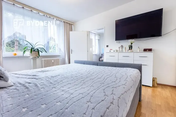 Prodej bytu 1+1, Krupka, Karla Čapka, 36 m2