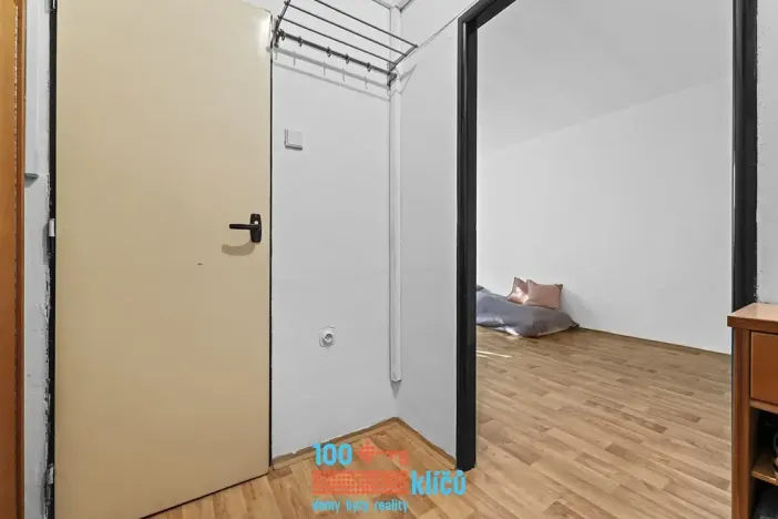 Prodej bytu 1+kk, Praha - Záběhlice, Svojšovická, 28 m2