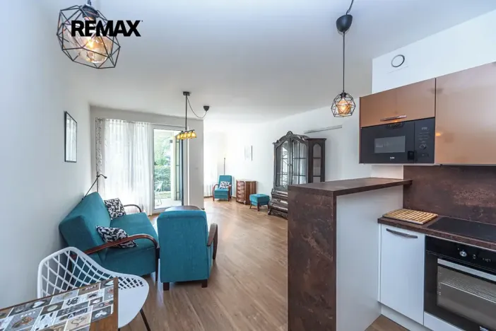 Pronájem bytu 2+kk, Praha - Holešovice, Jankovcova, 60 m2