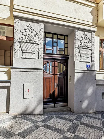 Prodej bytu 2+kk, Praha - Vršovice, Černomořská, 63 m2