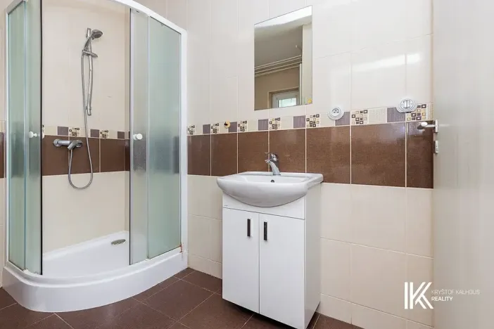 Pronájem obchodního prostoru, Pardubice, Chrudimská, 131 m2