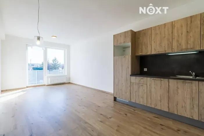 Pronájem bytu 2+kk, Praha - Uhříněves, náměstí Bratří Jandusů, 53 m2
