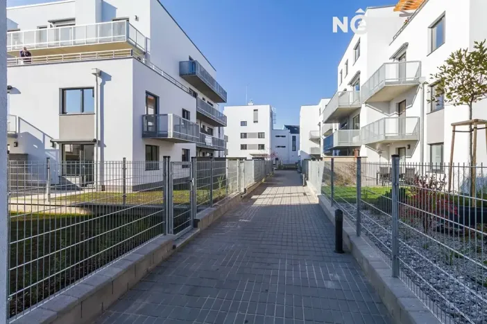 Pronájem bytu 2+kk, Praha - Uhříněves, náměstí Bratří Jandusů, 53 m2