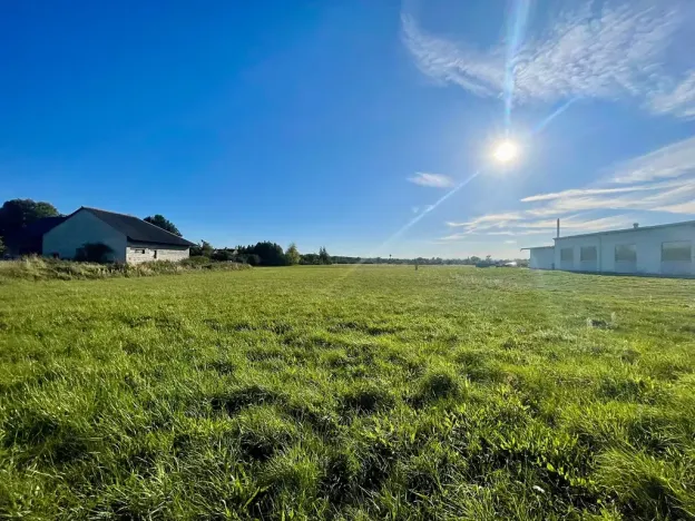 Prodej komerčního pozemku, Horka I, 3923 m2