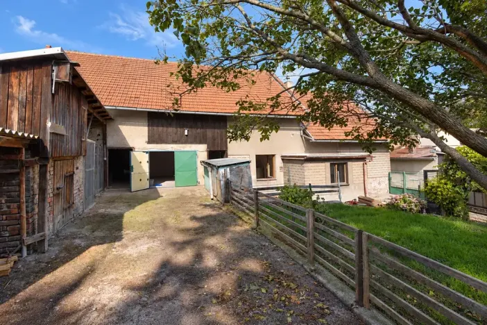 Prodej rodinného domu, Libenice, 276 m2
