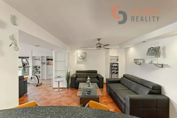 Prodej vícegeneračního domu, Hlohovec, Dolní konec, 259 m2